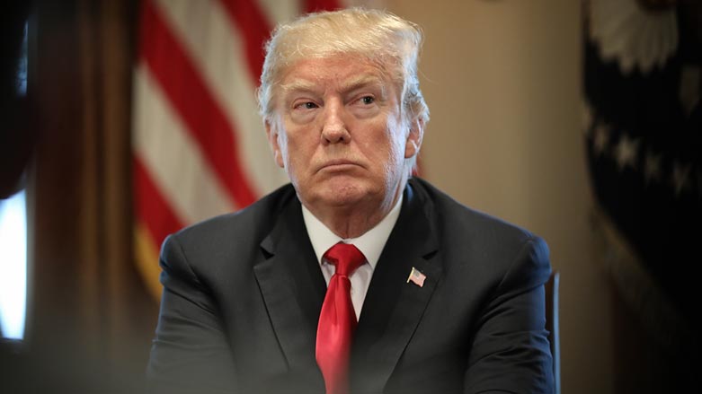 تره‌مپ سووره‌ له‌سه‌ر بڕیاری كشانه‌وه‌ له‌ سووریا